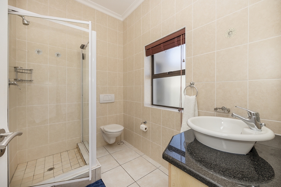 To Let 2 Bedroom Property for Rent in Big Bay Western Cape